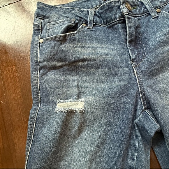 1822 Women's Distressed Skinny Blue Jeans size 8/29 - Picture 12 of 14